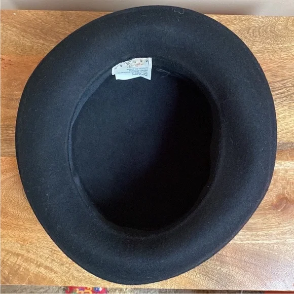VTG BETMAR New York Black Wool Floral Design Hat - Picture 12 of 13